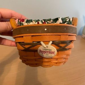 1999 Longaberger Peppermint Basket